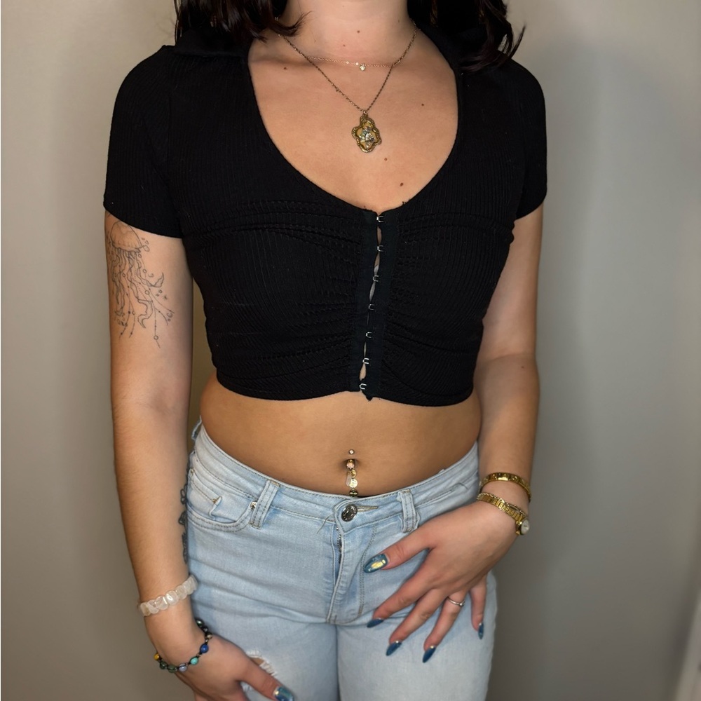 Black Ribbed Crop Top